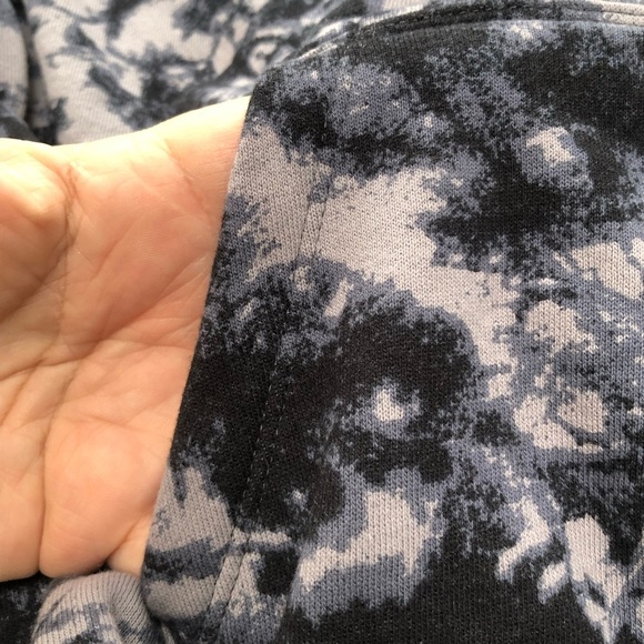 Champion Gray Camouflage Hoodie - size medium- tie-dye - gently loved - Picture 3 of 7